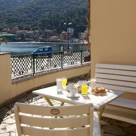 度假居 Pergantini Agia Efimia