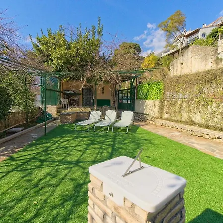 Дом отдыха Pergantini Айя-Евфимия