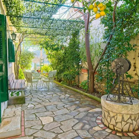 Pergantini Дом отдыха