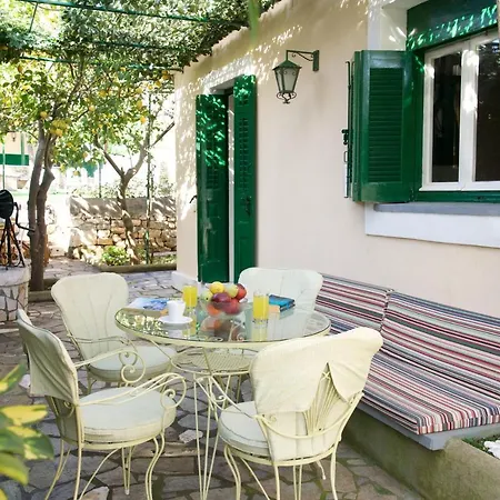 Дом отдыха Pergantini Айя-Евфимия