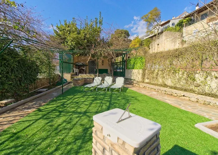 بيت للعطل Pergantini أيّا إفيميا