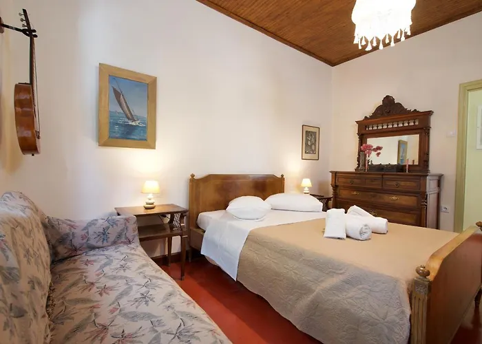 Pergantini بيت للعطل أيّا إفيميا