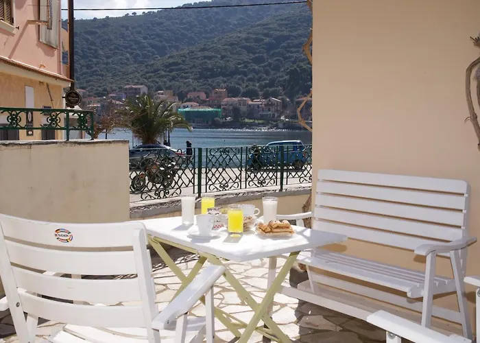 Pergantini بيت للعطل