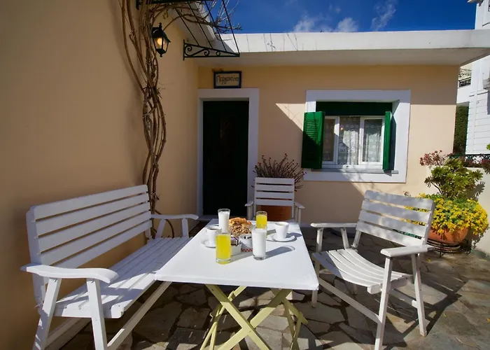 بيت للعطل Pergantini