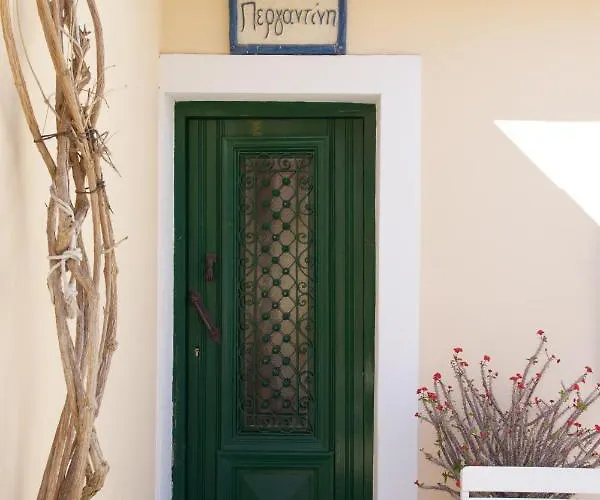 بيت للعطل Pergantini