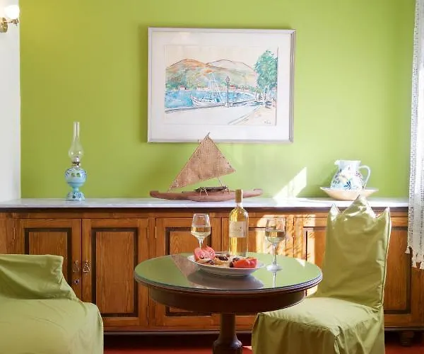 Pergantini بيت للعطل أيّا إفيميا