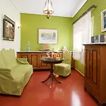 Semesterbostad Pergantini *